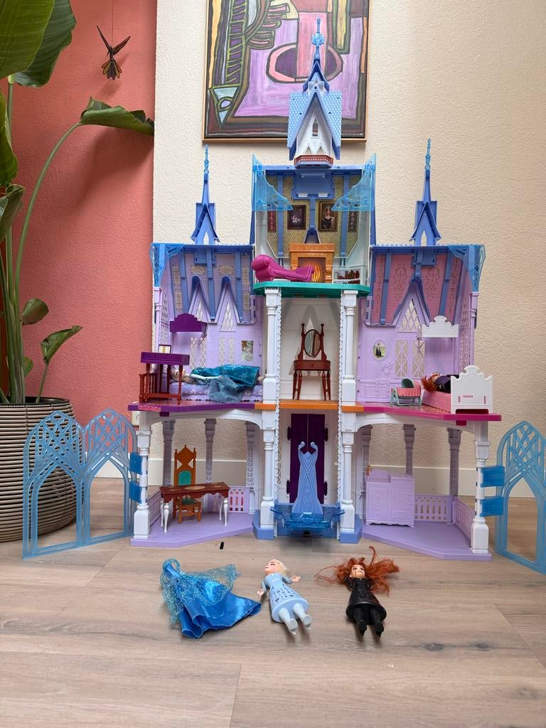 Groot Frozen Speelkasteel met Anna en Elsa Poppen, Ophalen of Verzenden, Gebruikt, Meisje