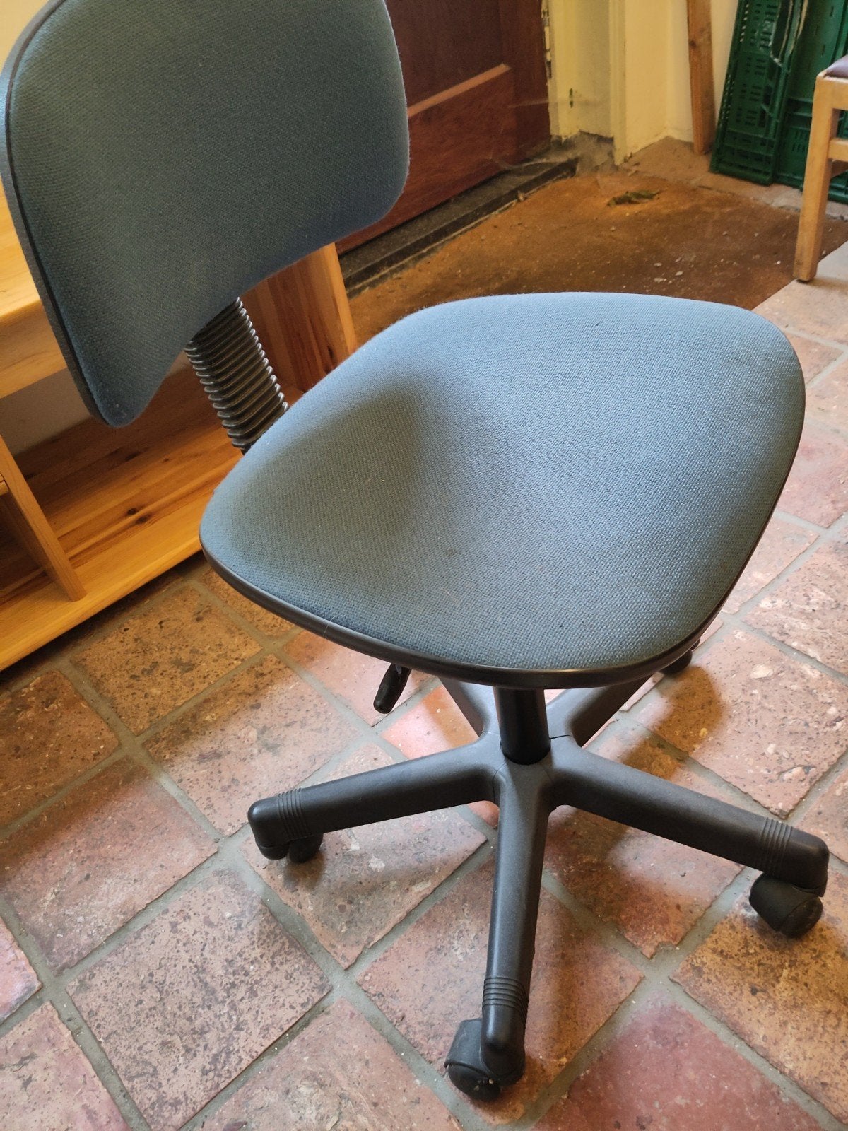 Gratis! Gebruikte Bureaustoel - Comfortabel en Verstelbaar, Ophalen, Gebruikt, Blauw