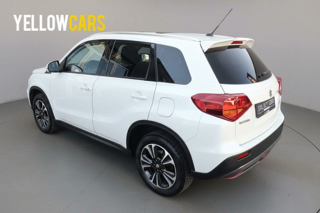 Foto 4 van Suzuki Vitara 1.4 Boosterjet Style Smart Hybrid