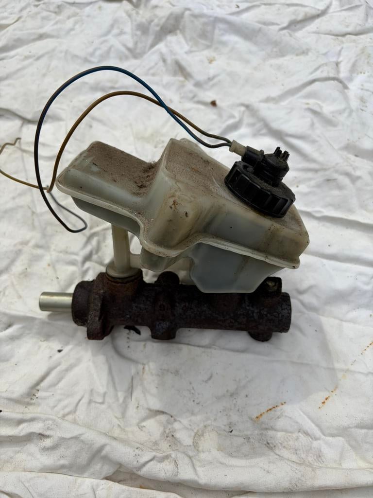 Vw t3 remolie reservoir koppelingsolie dashboard olie tank, Ophalen