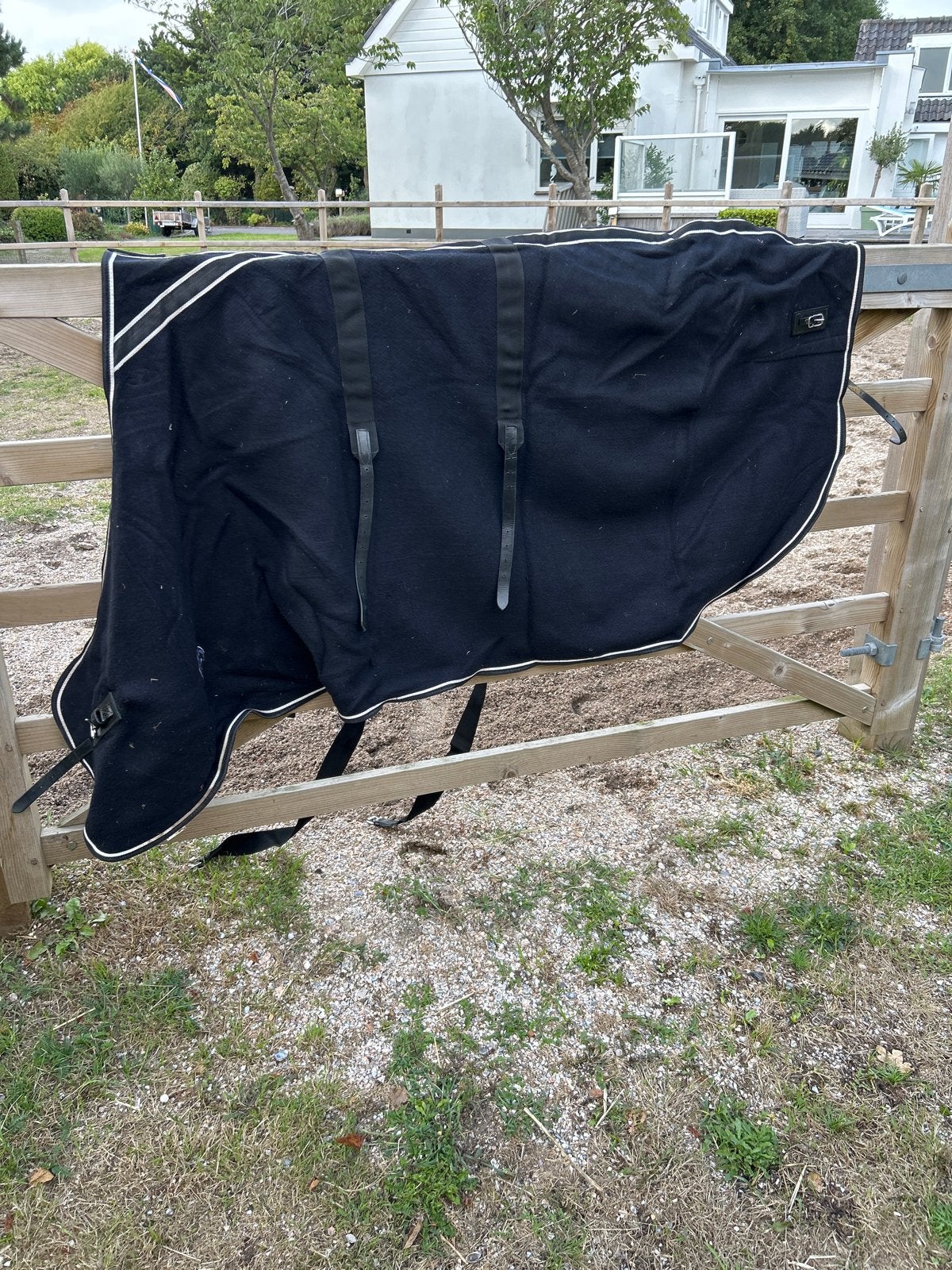 Zwarte wollen paardendeken Finntack, Ophalen of Verzenden, Zo goed als nieuw