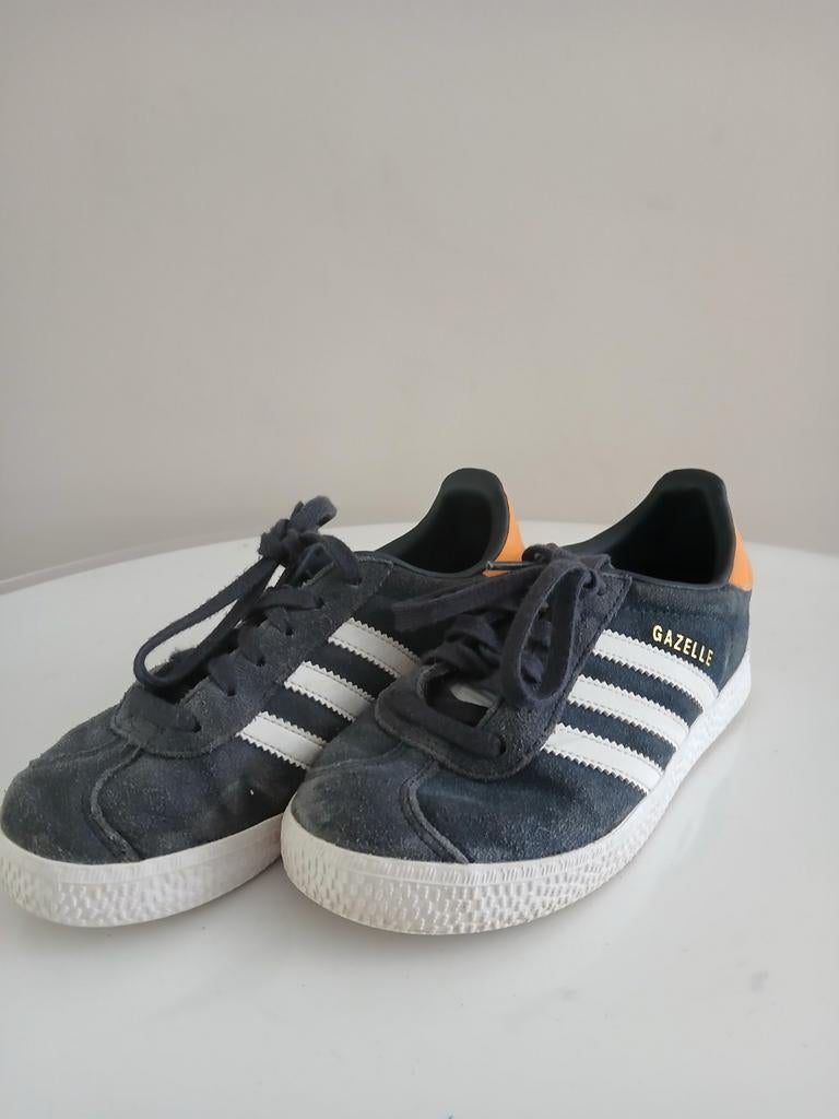 Adidas Gazelle blauw maat 31,5, Adidas, Ophalen of Verzenden, Zo goed als nieuw, Jongen of Meisje