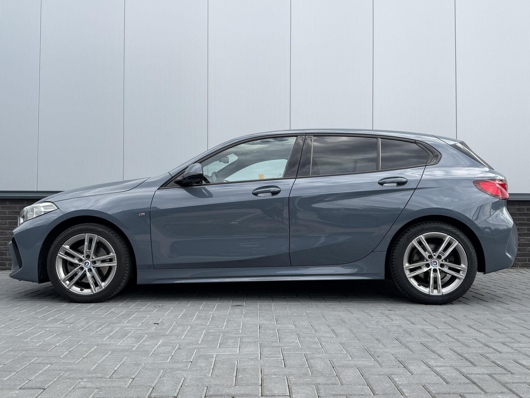 BMW 1-serie 118i EDE M Sport, Gebruikt, Met garantie (alle), Origineel Nederlands, Bedrijf
