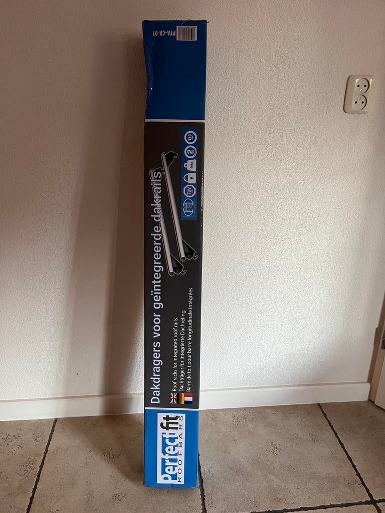 Opel Astra 2010 t/m 2015 voor gesloten dakrails, Ophalen, Zo goed als nieuw
