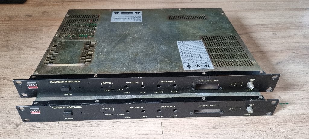 19 inch behuizing met voeding, Ophalen of Verzenden, Gebruikt