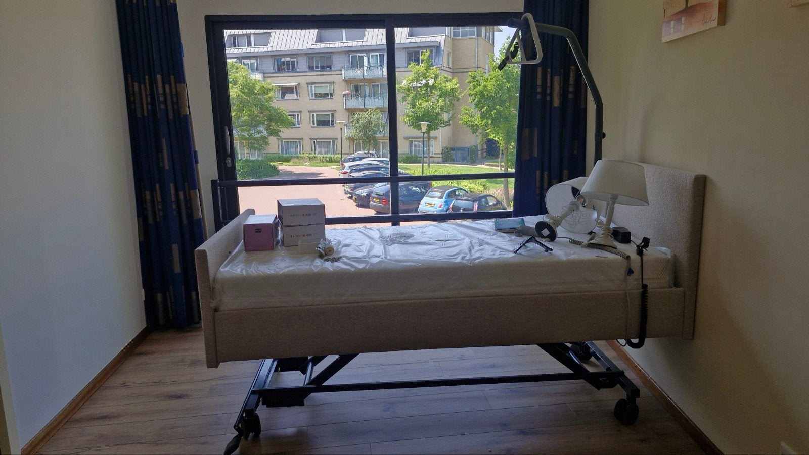 Senioren hoog/laag bed met verstelbare functies, Ophalen, Verstelbaar, 90 cm, Eenpersoons