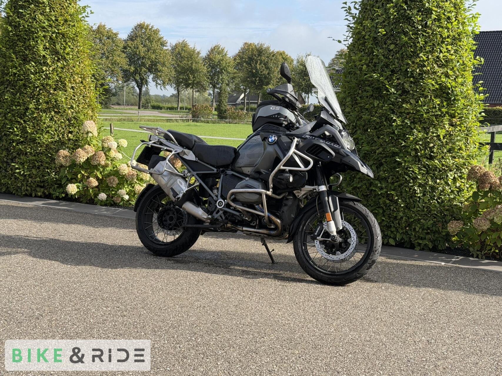 BMW R 1200 GS Adventure Triple Black, Motoren, 1170 cc, 80788 München, Germany, Bayerische Motoren Werke Aktiengesellschaft, Meer dan 35 kW