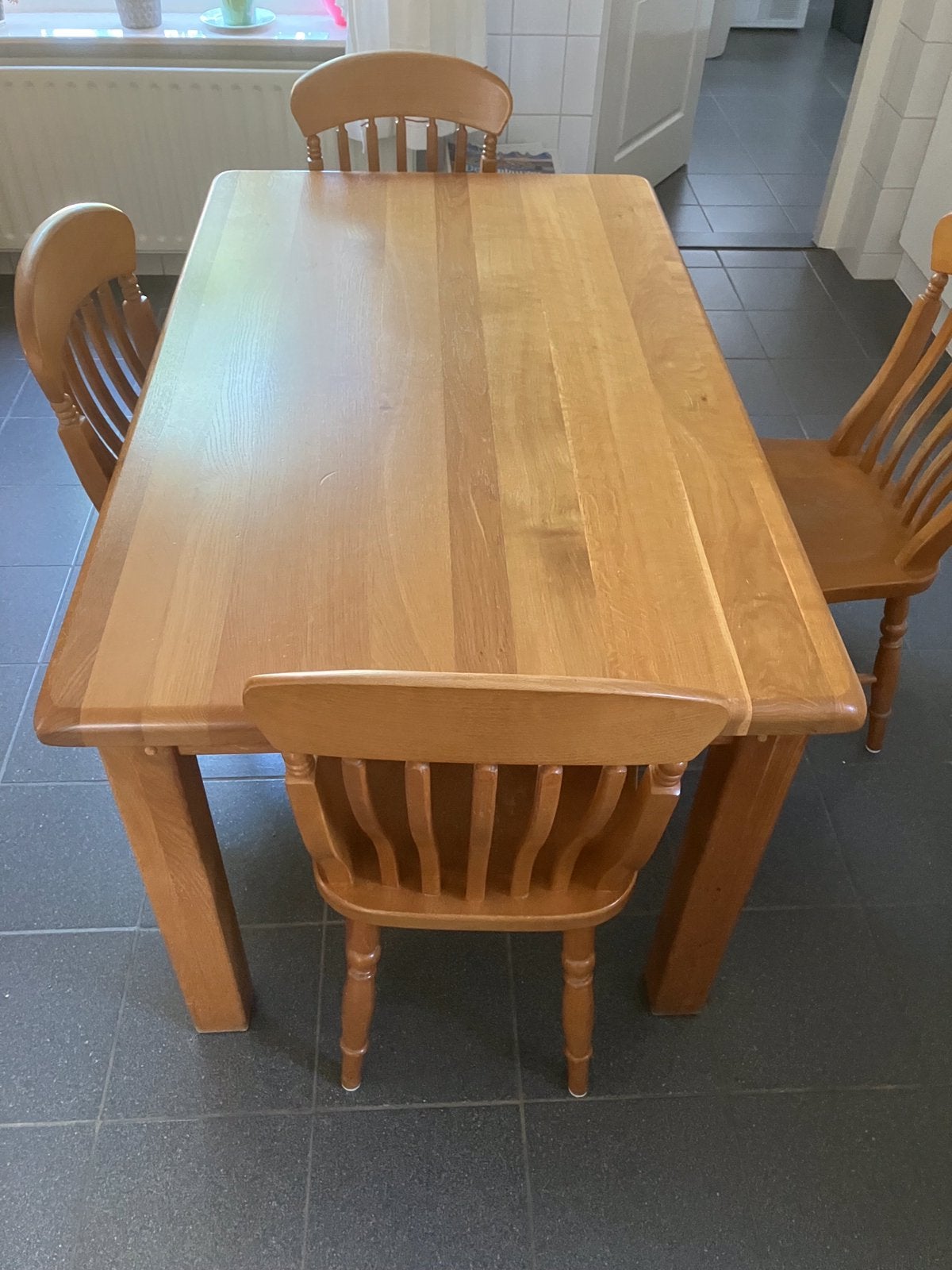 Houten eettafel met 4 stoelen, Ophalen, Gebruikt, 4 tot 6 stoelen