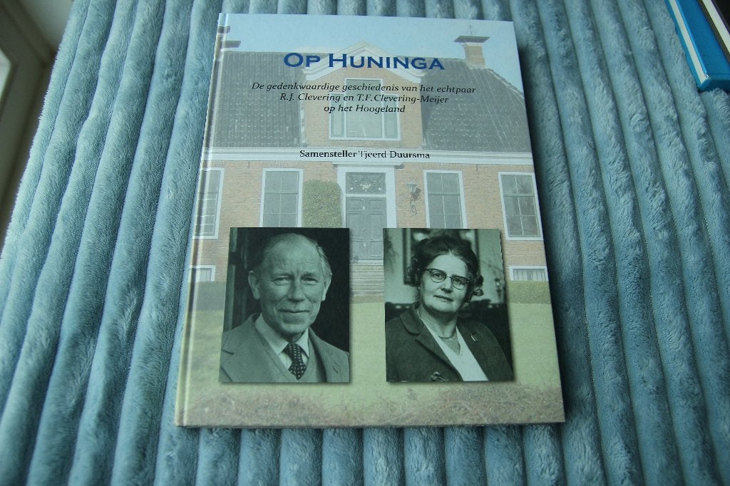 Op Huninga Clevering Hoogeland, Ophalen of Verzenden, Gelezen