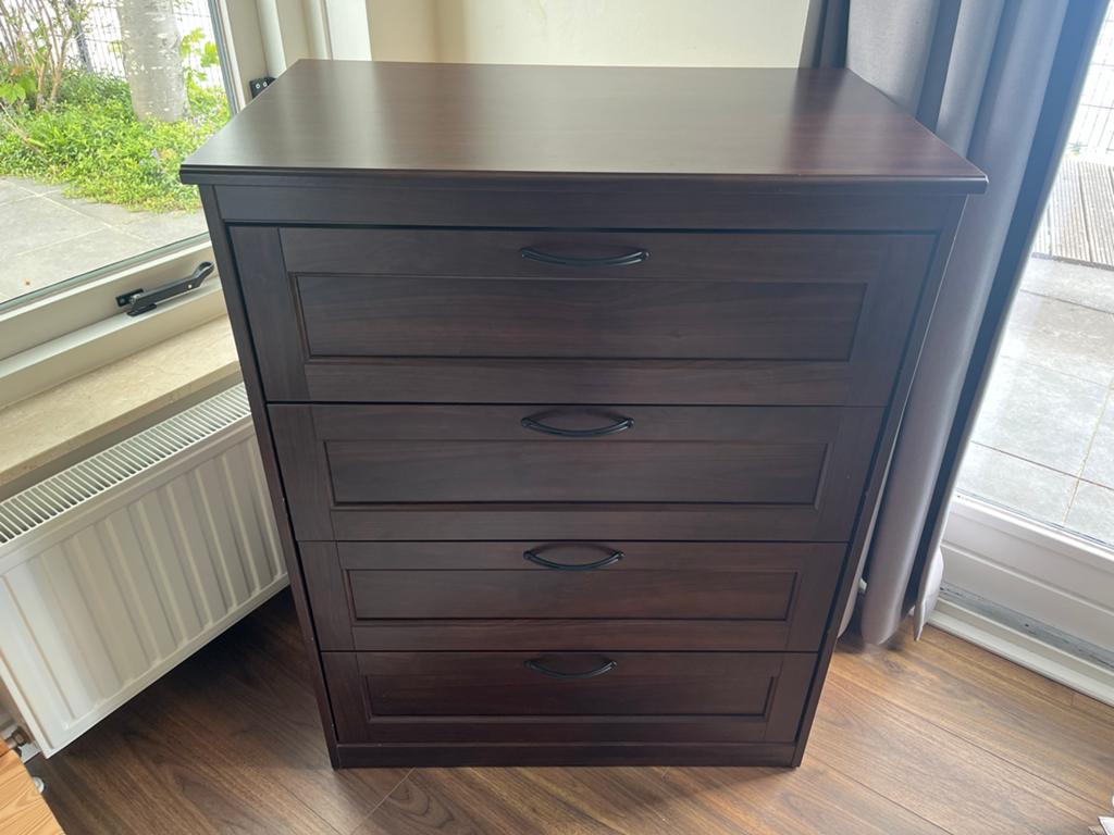 Ikea Songesand Donkerbruine ladekast met 4 laden, Ophalen, Gebruikt, 100 tot 150 cm, 50 tot 100 cm