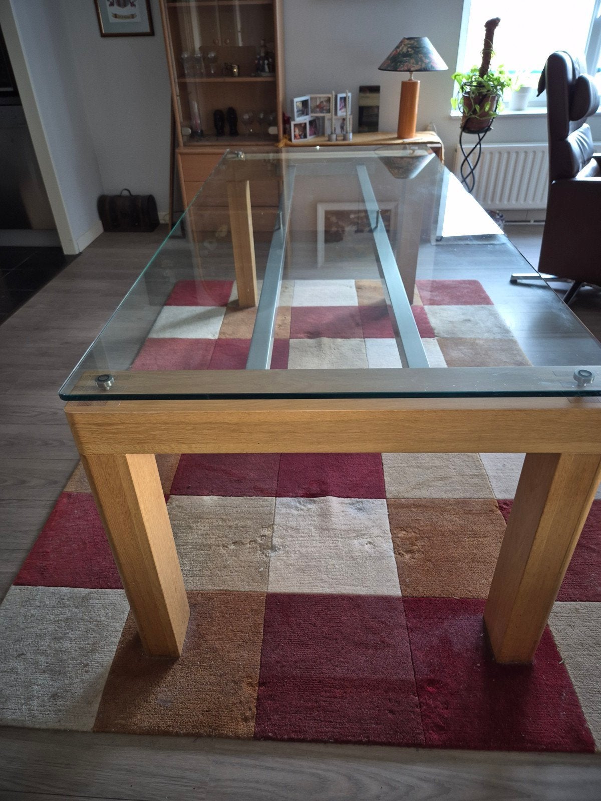 Eettafel met 4 leren stoelen. Gratis, Huis en Inrichting, Complete inboedels, Ophalen