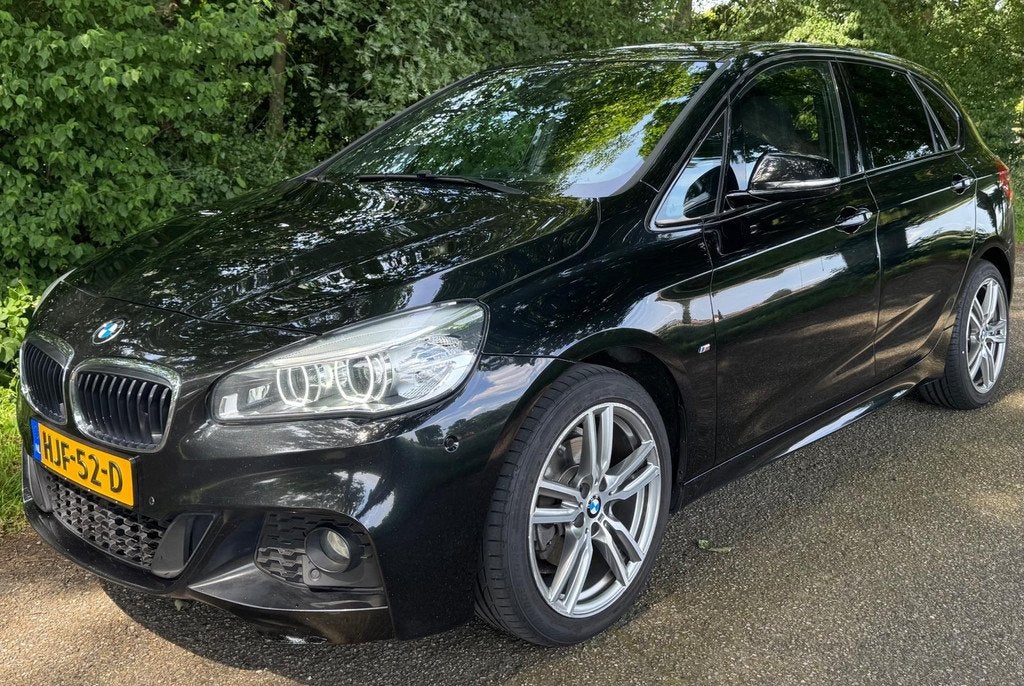 BMW 2-serie Active Tourer 220i High Executive M Performance, 1998 cc, 730 kg, Gebruikt, Alcantara