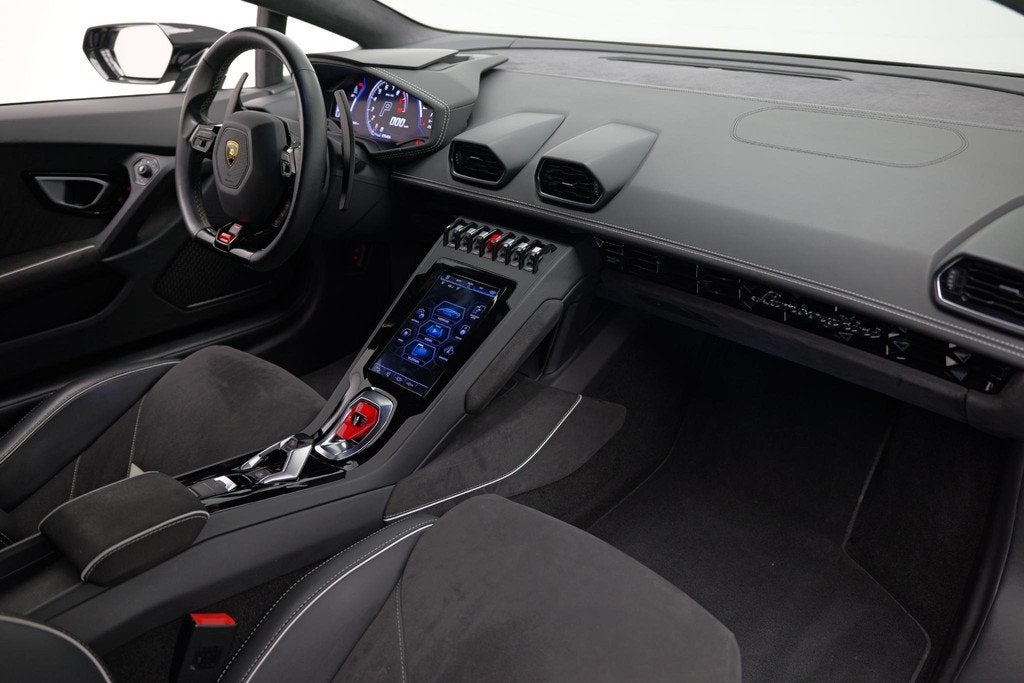 Lamborghini Huracán 5.2 V10 EVO |Lift|Carbon.Spoiler|Cruise, Automaat, Gebruikt, 5204 cc, Zwart