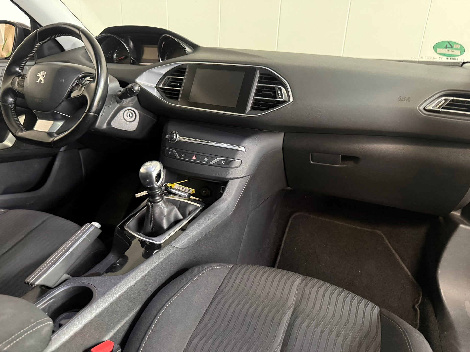 Peugeot 308 SW 1.6 BlueHDI Blue Lease Executive Airco, LMV, Voorwielaandrijving, Gebruikt, 4 cilinders, Blauw