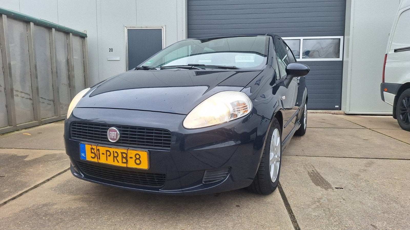 Fiat Punto 1.3 Multijet 62KW 5DR 2011 Blauw, Auto's, Voorwielaandrijving, 28 km/l, 4 cilinders, Origineel Nederlands