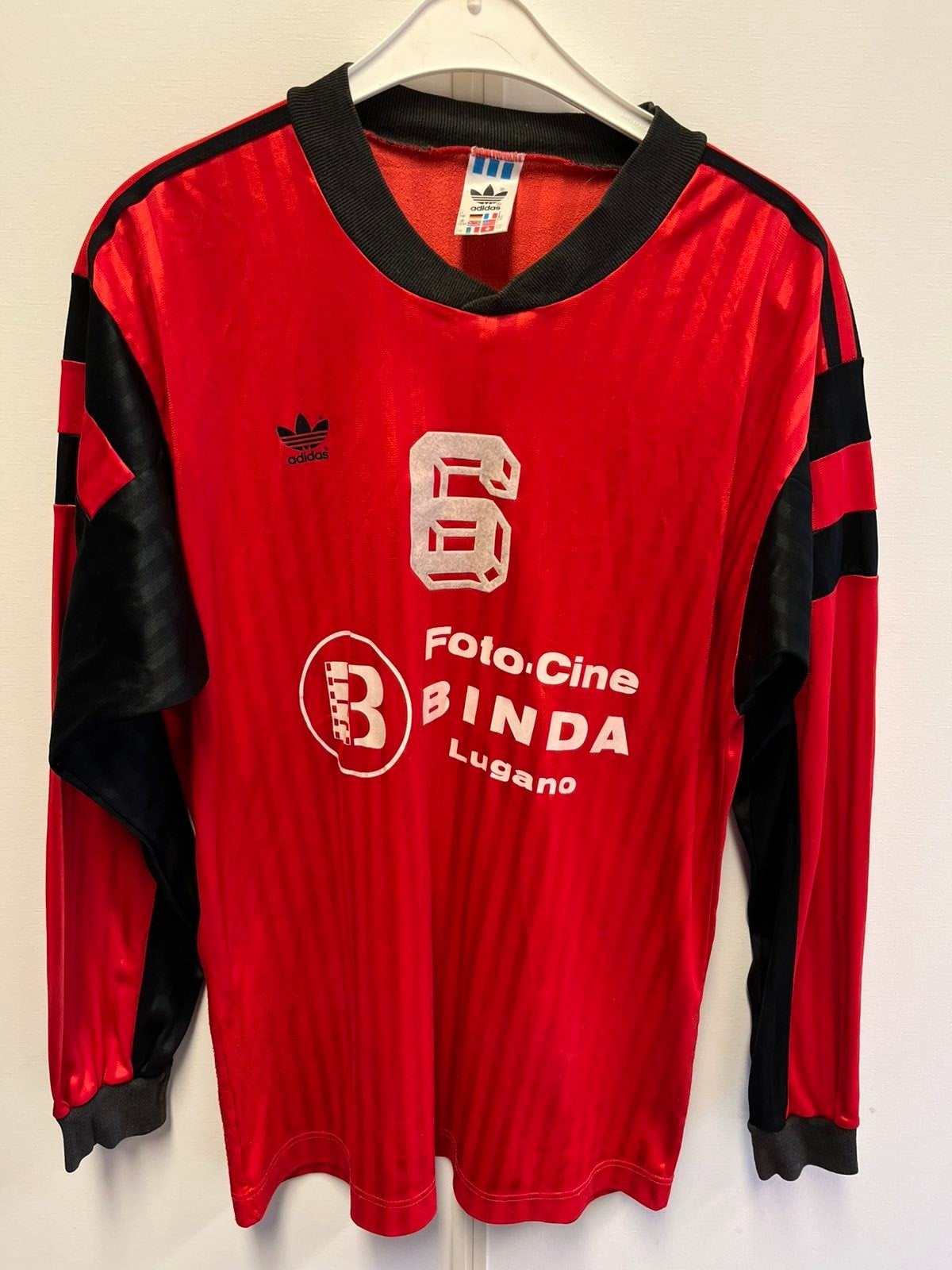 Vintage Adidas Voetbalshirt Rood Zwart Maat M, Ophalen of Verzenden
