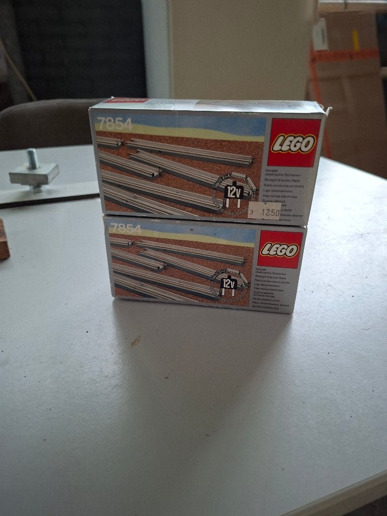 Lego 7854 12V Rechte Rails - Doos Beschadigd, Kinderen en Baby's, Speelgoed | Duplo en Lego, Ophalen, Lego, Nieuw, Complete set