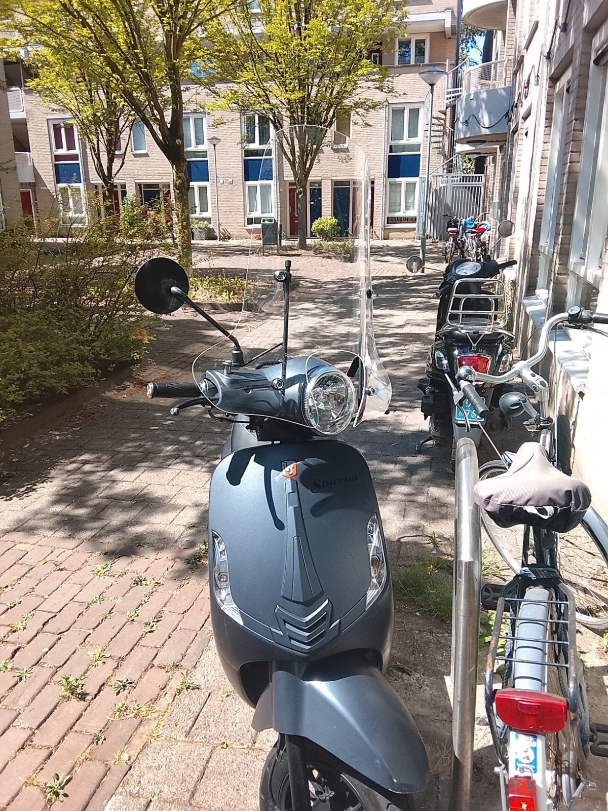 La Souris scooter 2020, perfect onderhouden, 17000 km, Fietsen en Brommers, Overige merken, Ophalen of Verzenden, Zo goed als nieuw