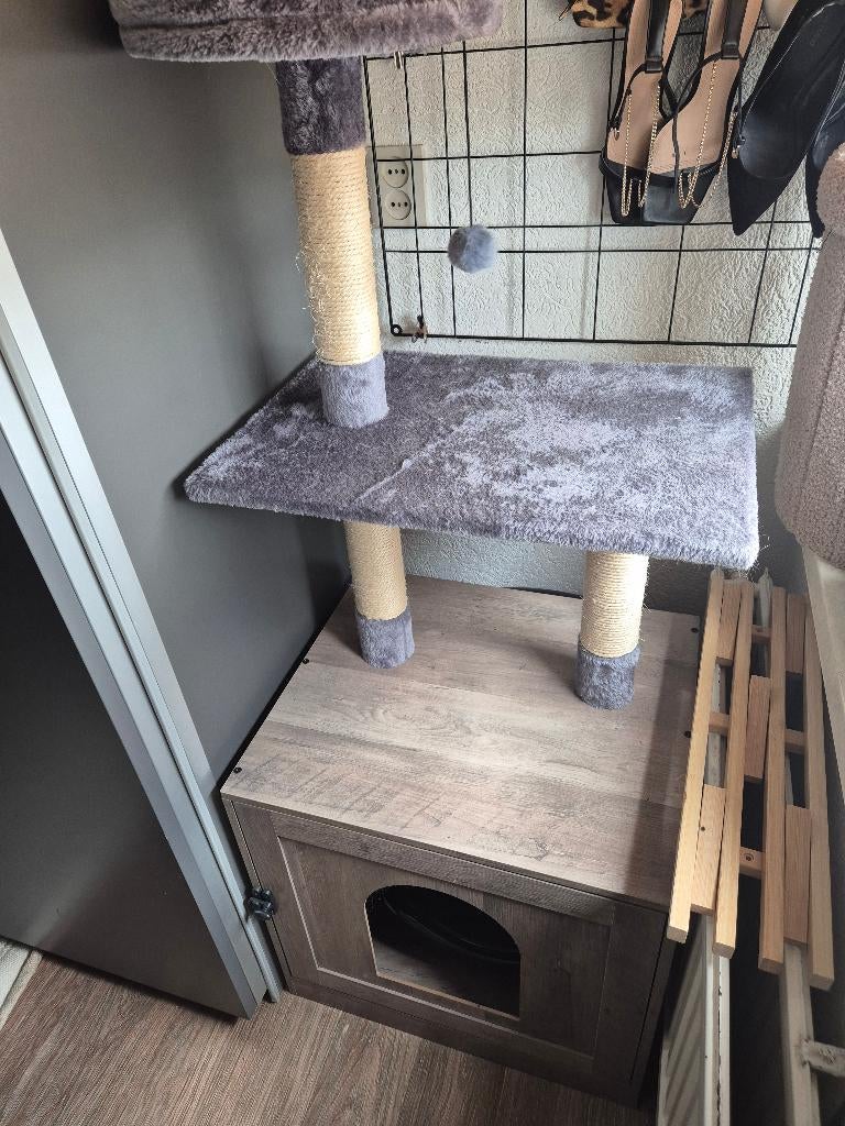 Kattenmeubel/kattenbak of slaaphokje en krabpaal, Dieren en Toebehoren, Ophalen, Zo goed als nieuw, Krabmeubel-onderdelen