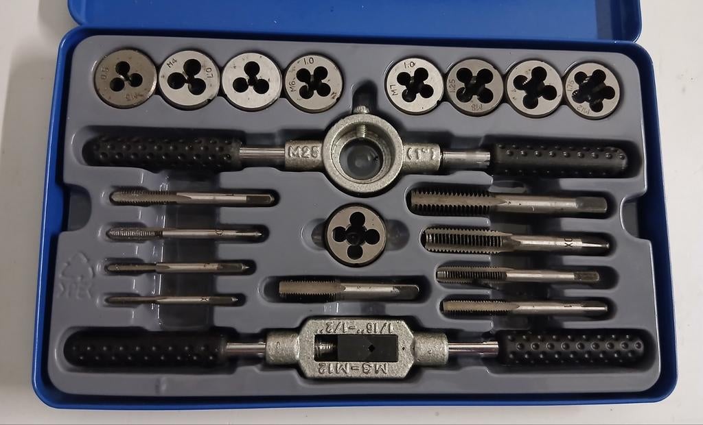 20 delig Draadsnijtap snijset van Powerfix zo goed als nieuw, Ophalen of Verzenden, Zo goed als nieuw