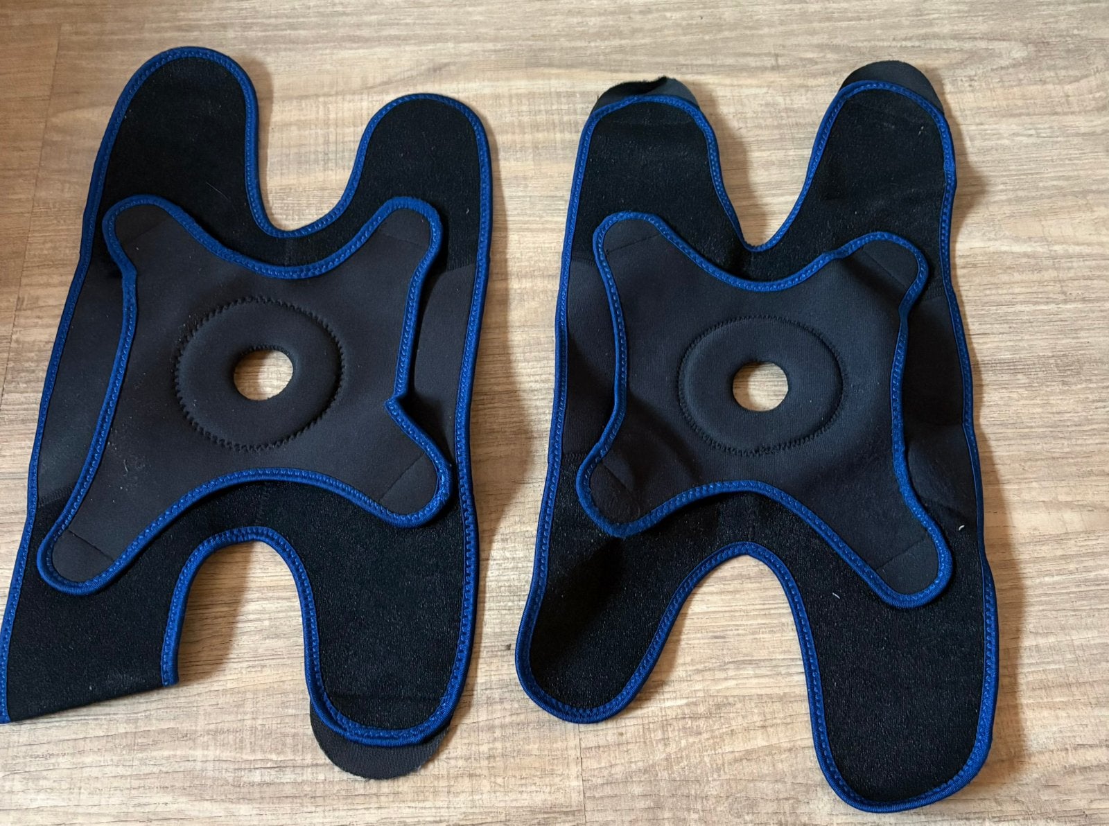 2 kniebraces, Ophalen of Verzenden, Zo goed als nieuw
