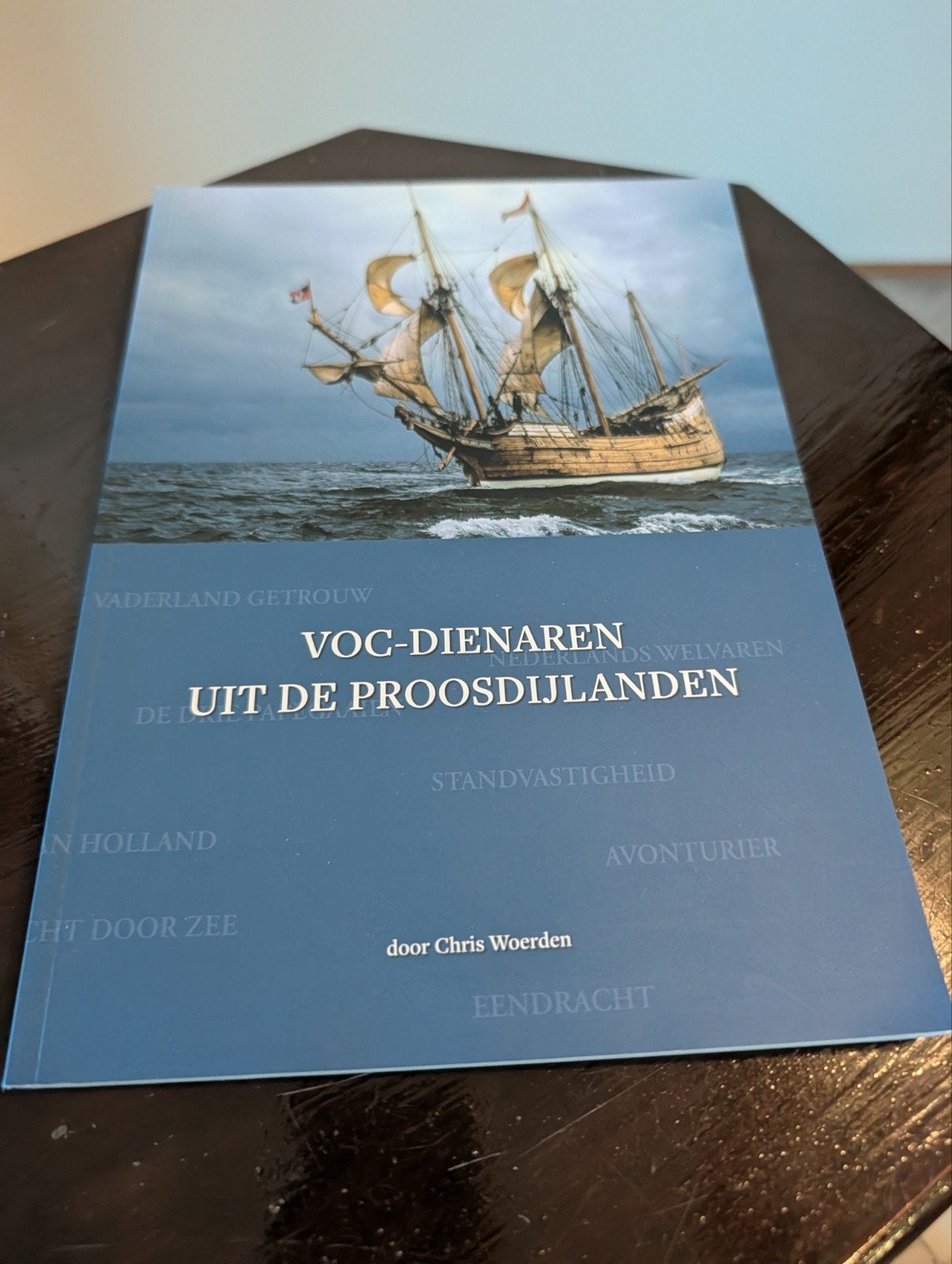 VOC-Dienaren uit de Proosdijlanden - Chris Woerden, Boeken, Ophalen, 17e en 18e eeuw, Zo goed als nieuw, Chris Woerden