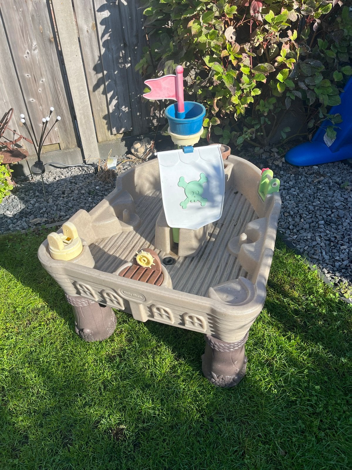 Little Tikes Piratenschip Zand- en Watertafel, Ophalen, Gebruikt