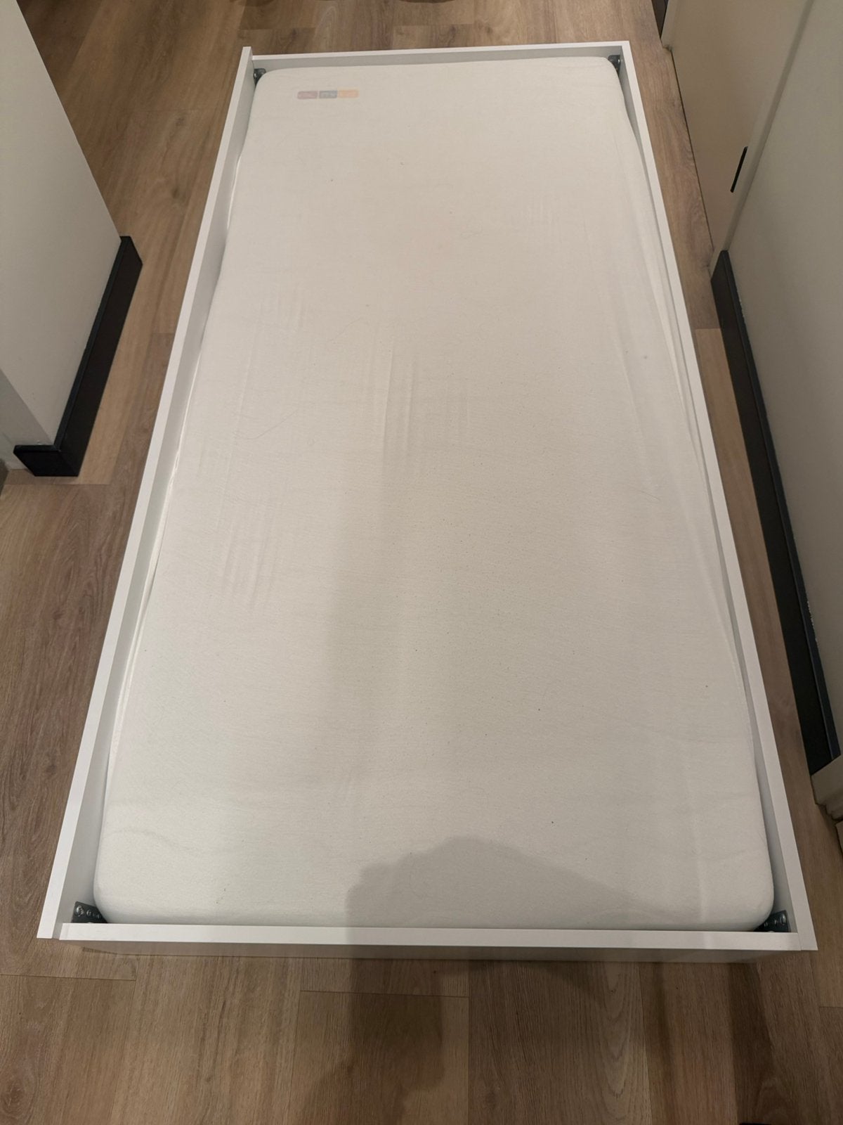 Logeerbed (verrijdbaar), Ophalen, Eenpersoons, 190 cm of minder, Zo goed als nieuw