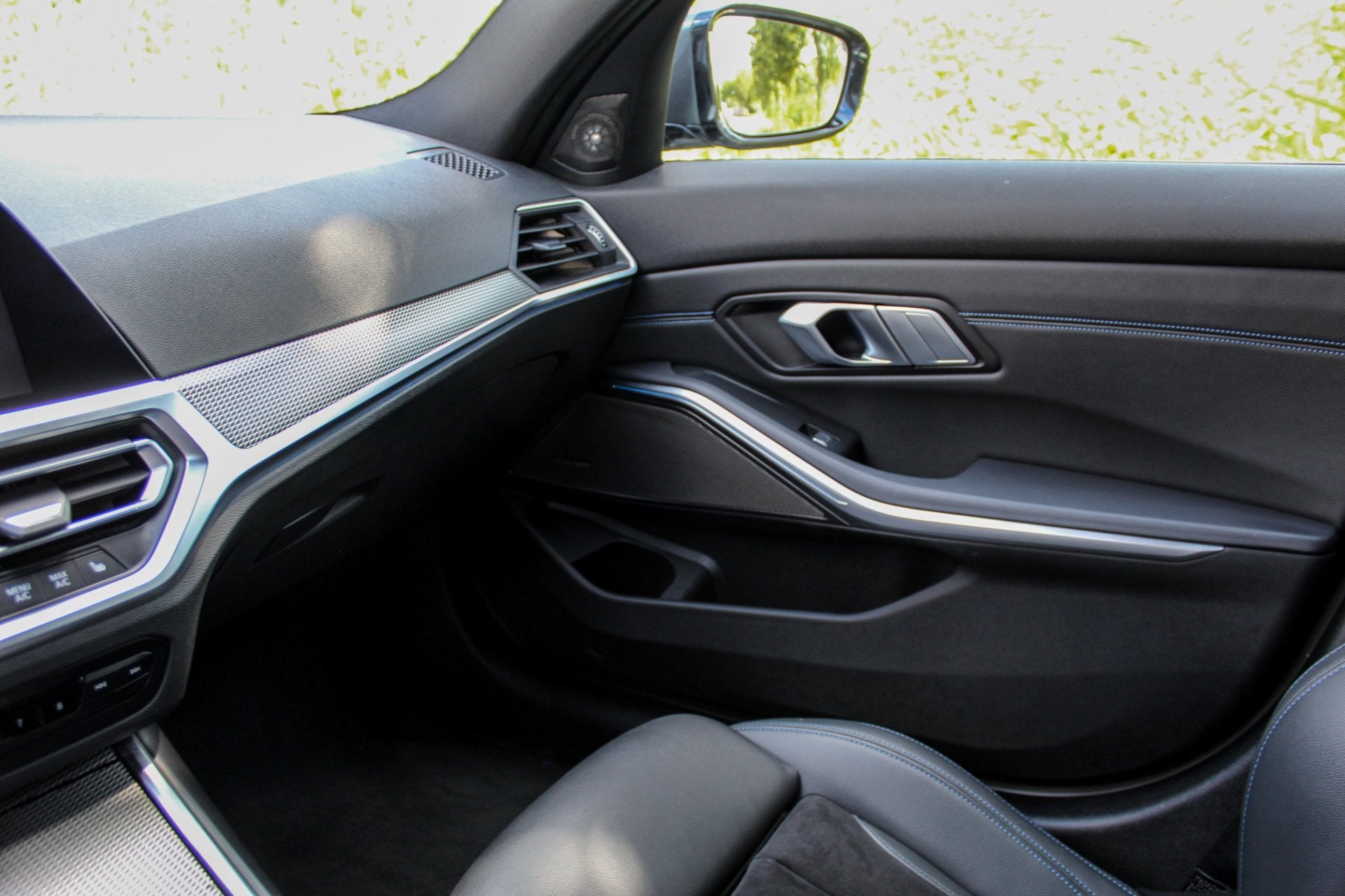 Foto 17 van BMW 3-serie Touring 330e xDrive High Executive - trekhaak -