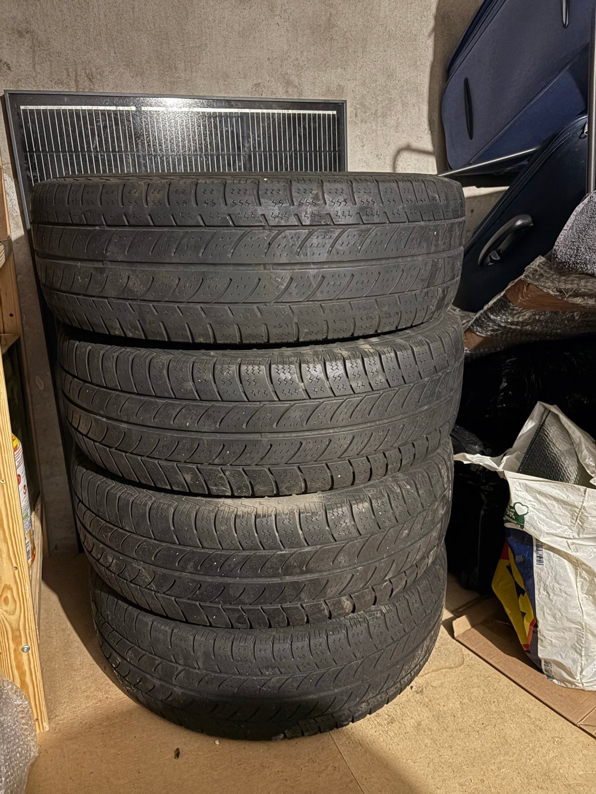Continental VanContact Winterbanden 195/70 R15C, Ophalen, Gebruikt