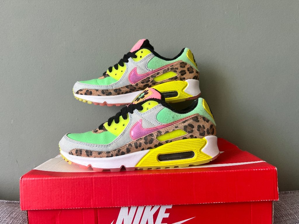 Nike Air Max 90 LX “Illusion Green” – maat 38 – CW3499-300, Kleding | Dames, Ophalen of Verzenden, Sneakers of Gympen, Zo goed als nieuw