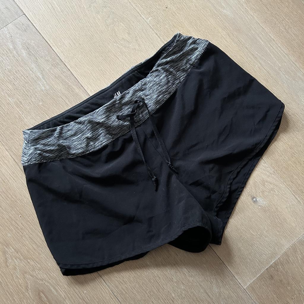 Sportbroekje H&M - Maat M, Maat 38/40 (M), H&M, Zwart, Overige typen