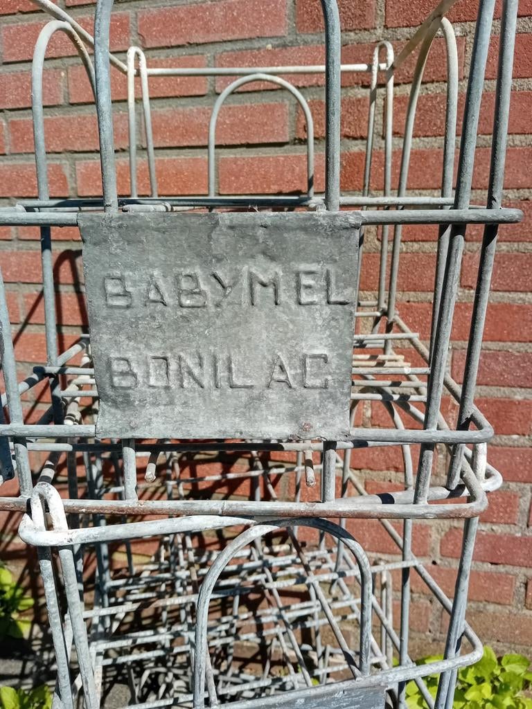 Brocante vintage zinken flessen krat. Babymel bonilac, Ophalen