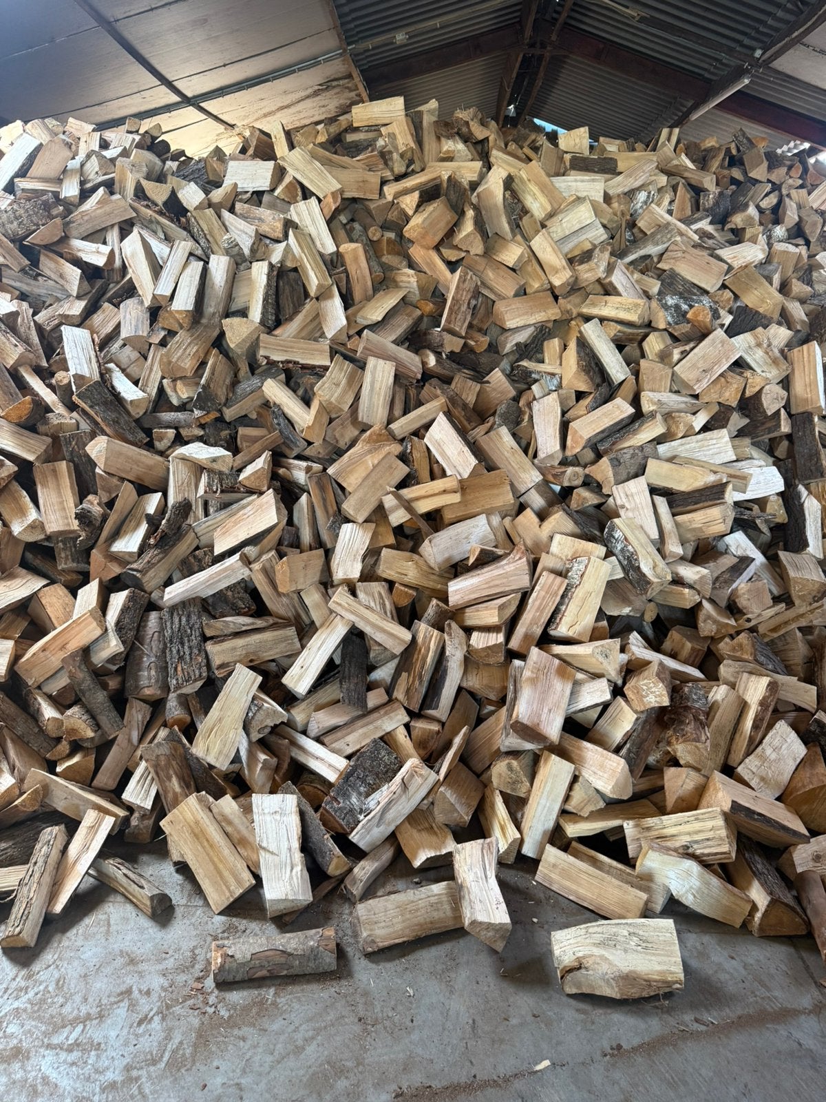 Gratis bezorging, droog haardhout,mix haardhout,eiken hout, 6 m³ of meer, Ophalen, Blokken