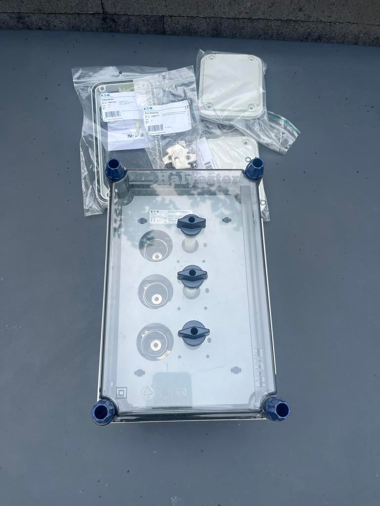 Eaton halyester lichtgroepenkast, Doe-het-zelf en Verbouw, Elektra en Kabels, Ophalen of Verzenden, Nieuw