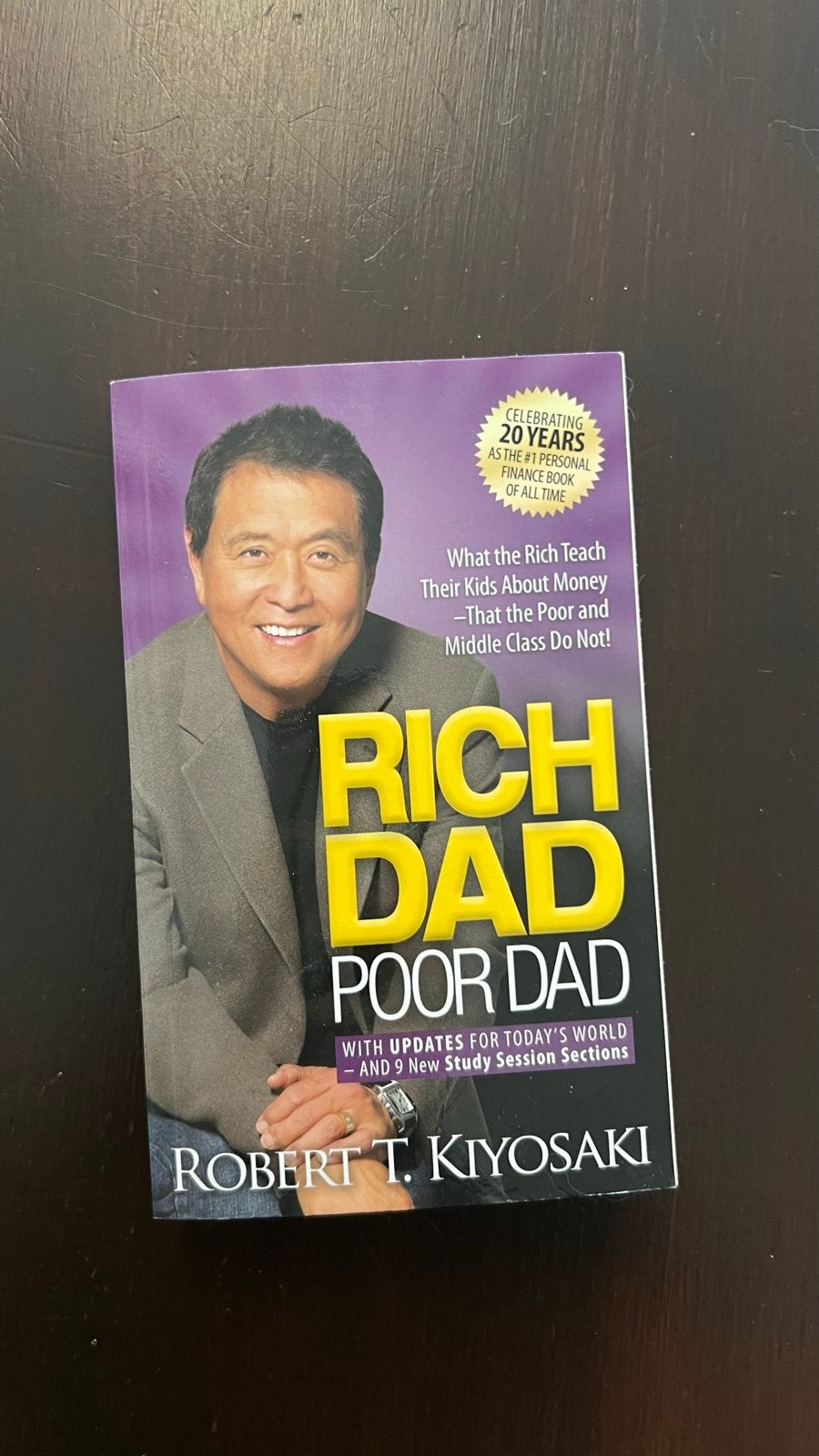 Rich Dad Poor Dad - Robert T. Kiyosaki (Engels), Boeken, Economie, Management en Marketing, Ophalen of Verzenden, Zo goed als nieuw