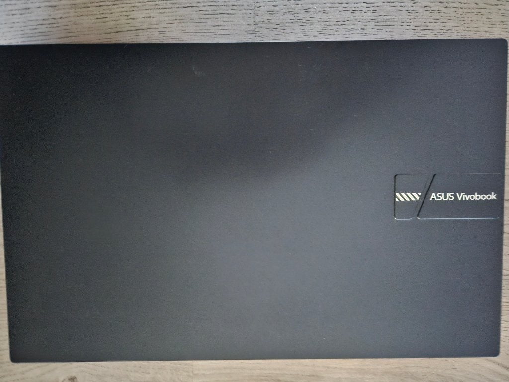 Asus vivobook 17 inch, Asus, Qwerty, 8 GB, Zo goed als nieuw