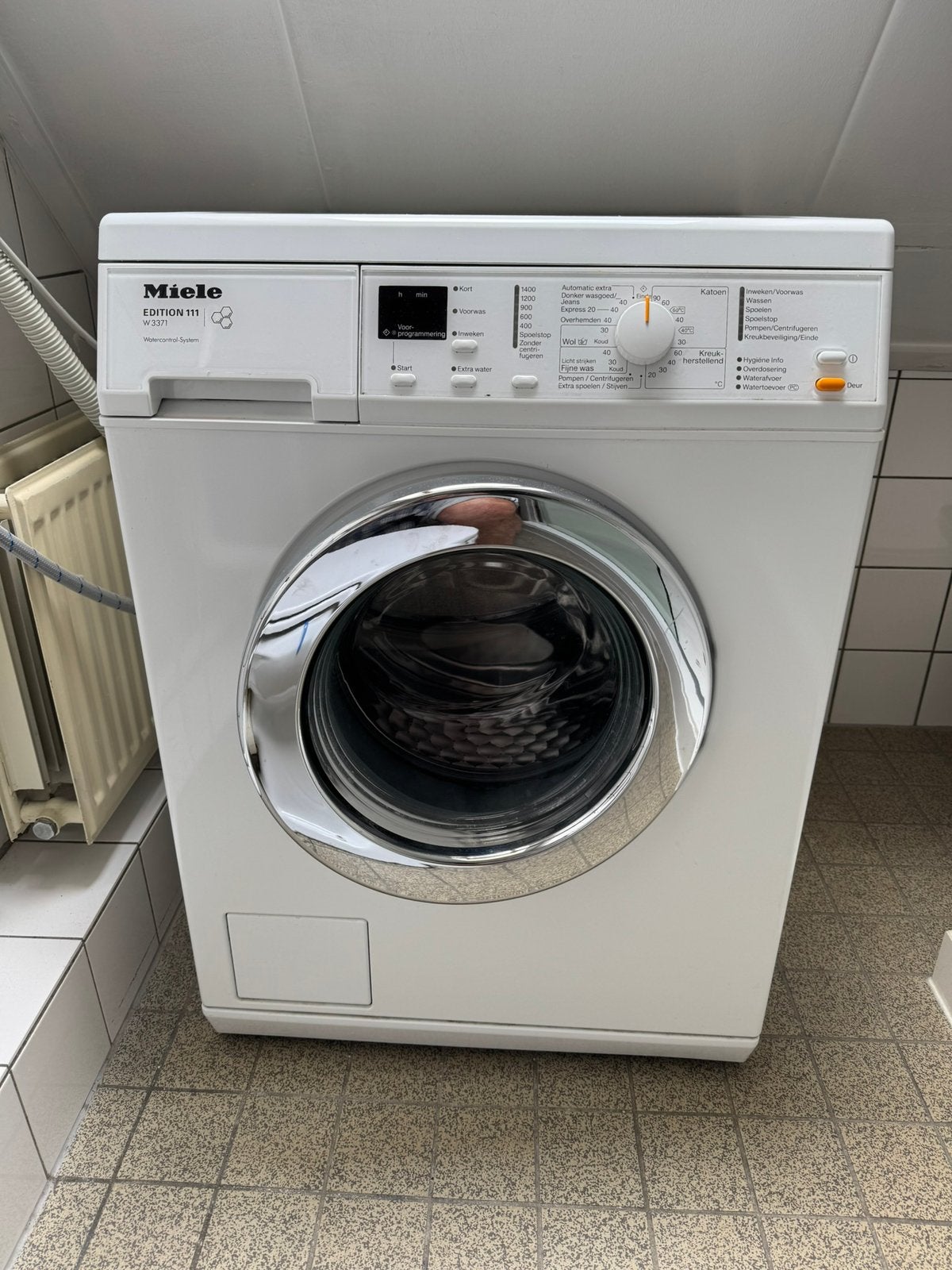 Miele wasmachine Edition 111 W3371, Witgoed en Apparatuur, Wasmachines, Ophalen, Zo goed als nieuw, 85 tot 90 cm, 1200 tot 1600 toeren