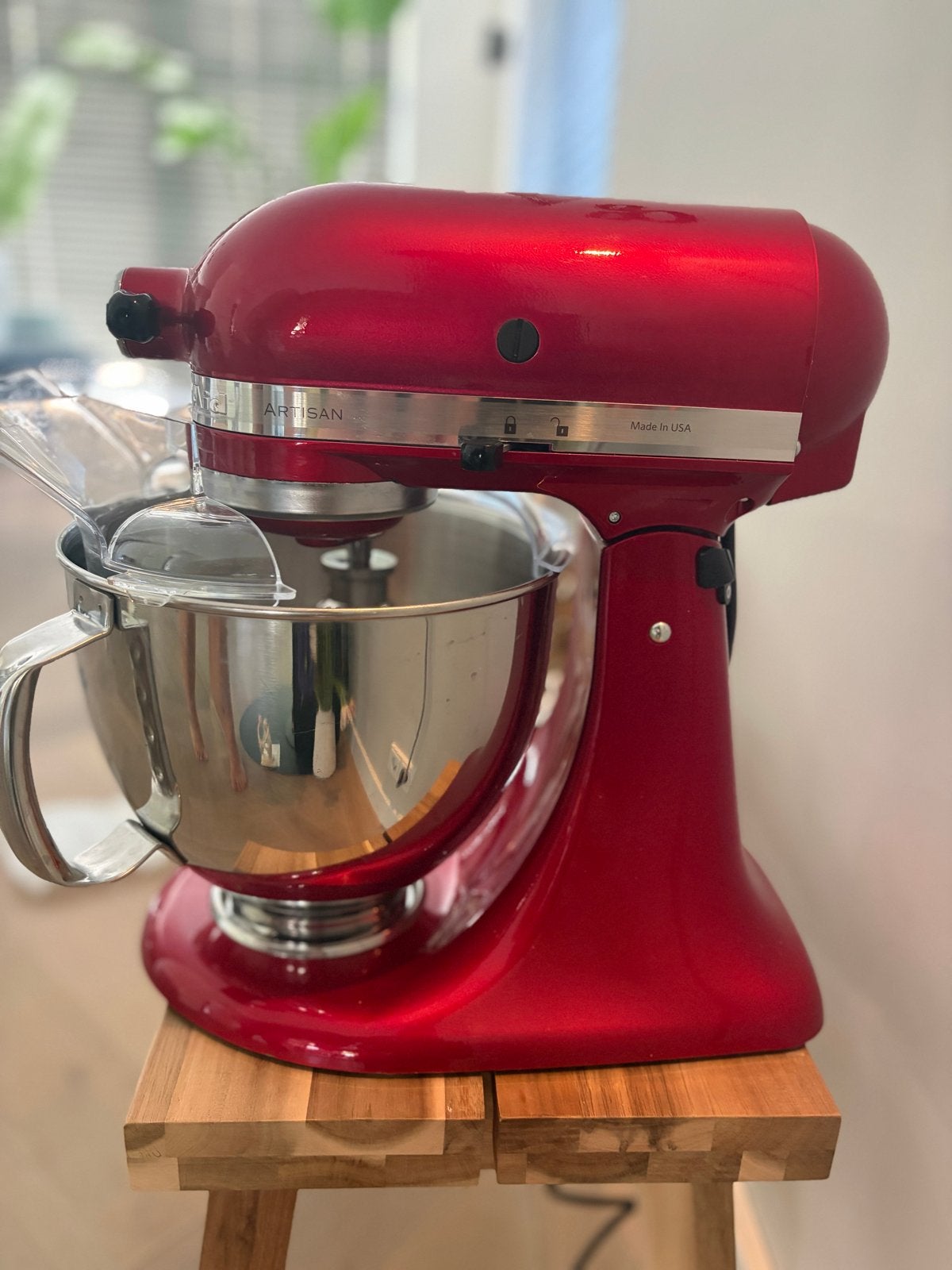 KitchenAid Artisan Keukenmixer - Rood met accessoires, Ophalen, 4 liter of meer, 3 snelheden of meer, Zo goed als nieuw