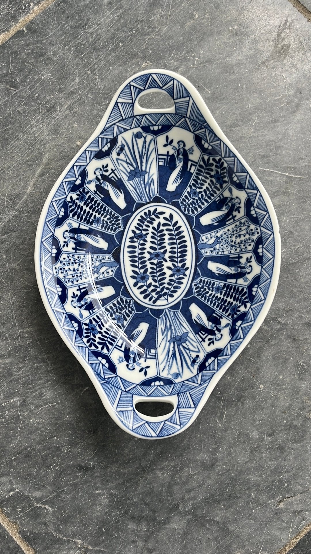 Chinese schaal, Ophalen