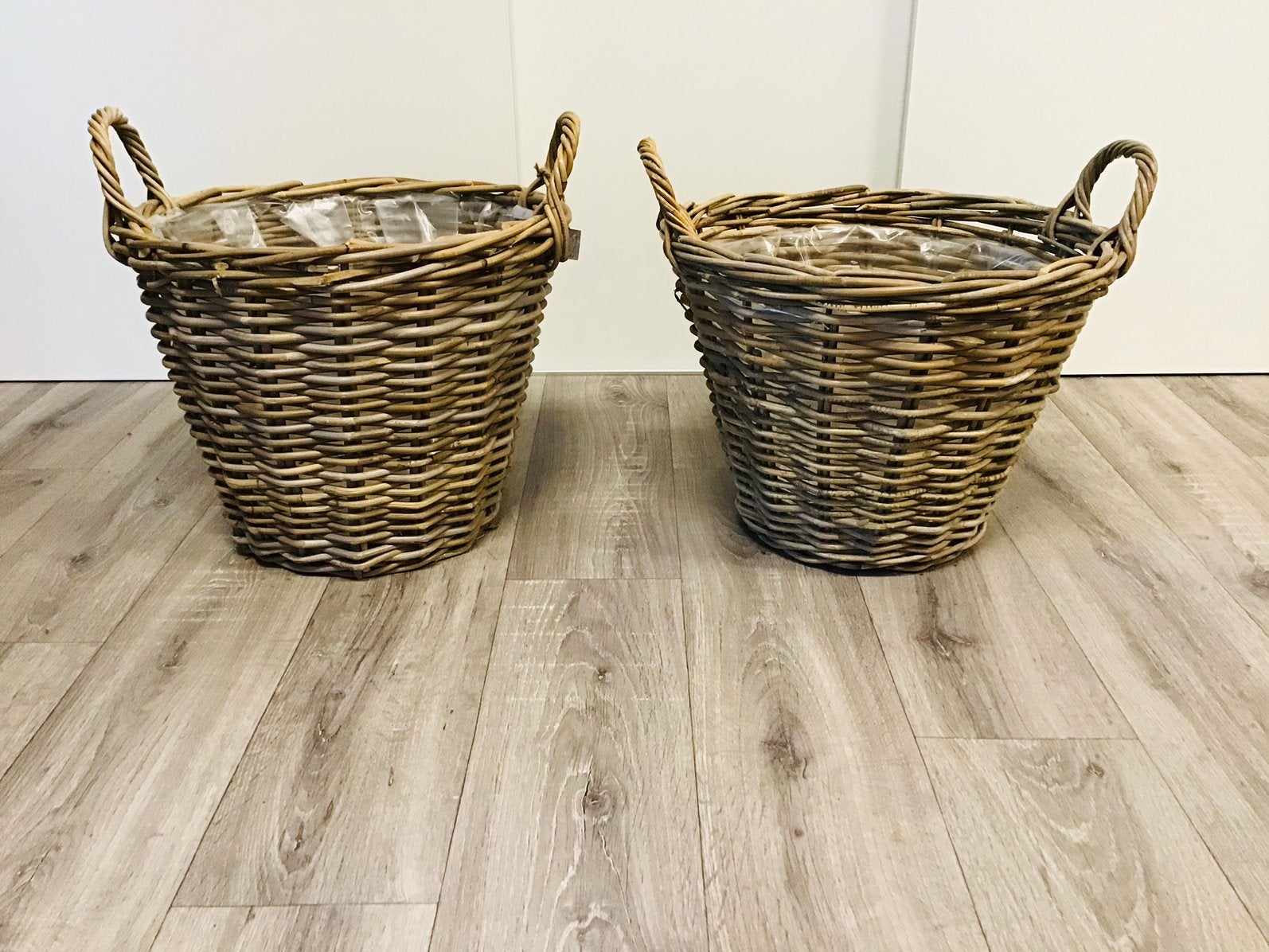 Set van 2 rieten manden. Afm. 42cm diameter, 32cm hoog., Mand, Rond, Ophalen of Verzenden, Zo goed als nieuw