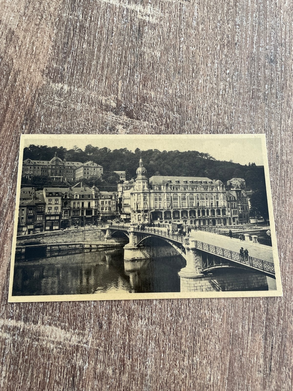 Oude Postkaart Dinant Hotel des Postes - Zwart-wit, Ophalen of Verzenden, Gelopen, Namen