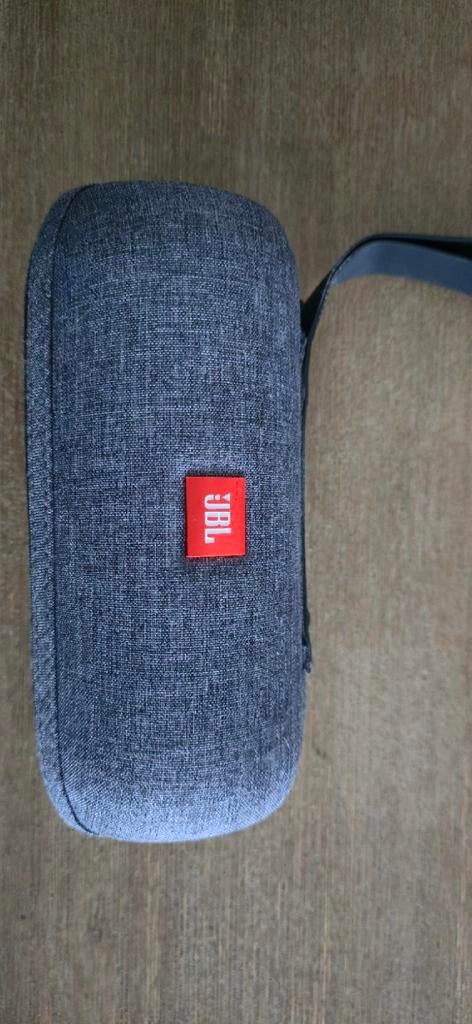 JBL Flip hard case., Ophalen of Verzenden, Zo goed als nieuw