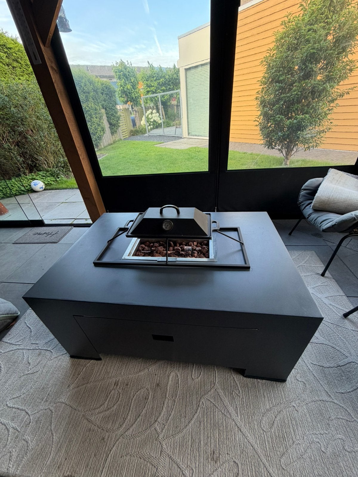 Vuurtafel plus grill, Ophalen of Verzenden, Zo goed als nieuw