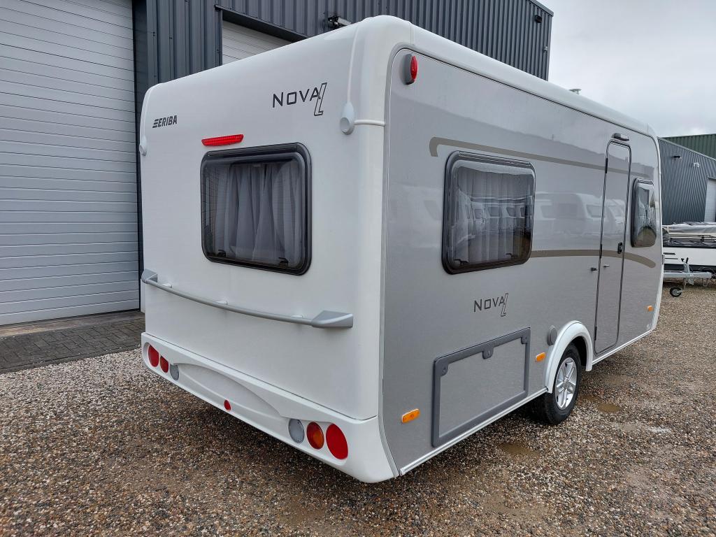 Eriba Nova Light 465, Caravans en Kamperen, Caravans, Standaardzit, Bedrijf, Tot en met 3, 4 tot 5 meter