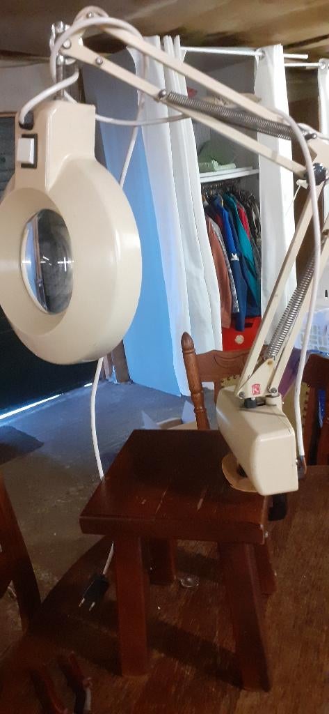 Tafel Loep, Hobby en Vrije tijd, Vergrootglazen, Loepen en Loeplampen, Ophalen, Gebruikt, Loeplamp