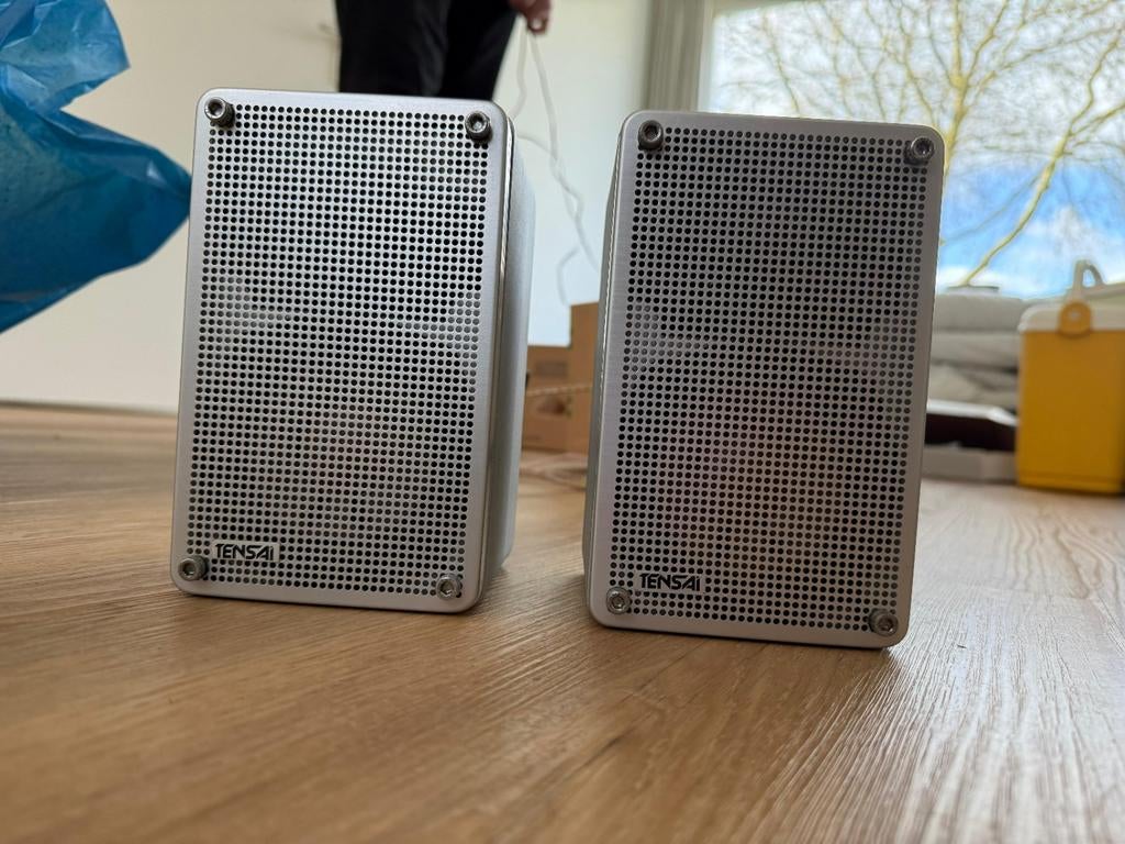 Tensai TS-920 Speakers - Compacte en krachtige luidsprekers, Audio, Tv en Foto, Luidsprekers, Gebruikt, Front, Rear of Stereo speakers