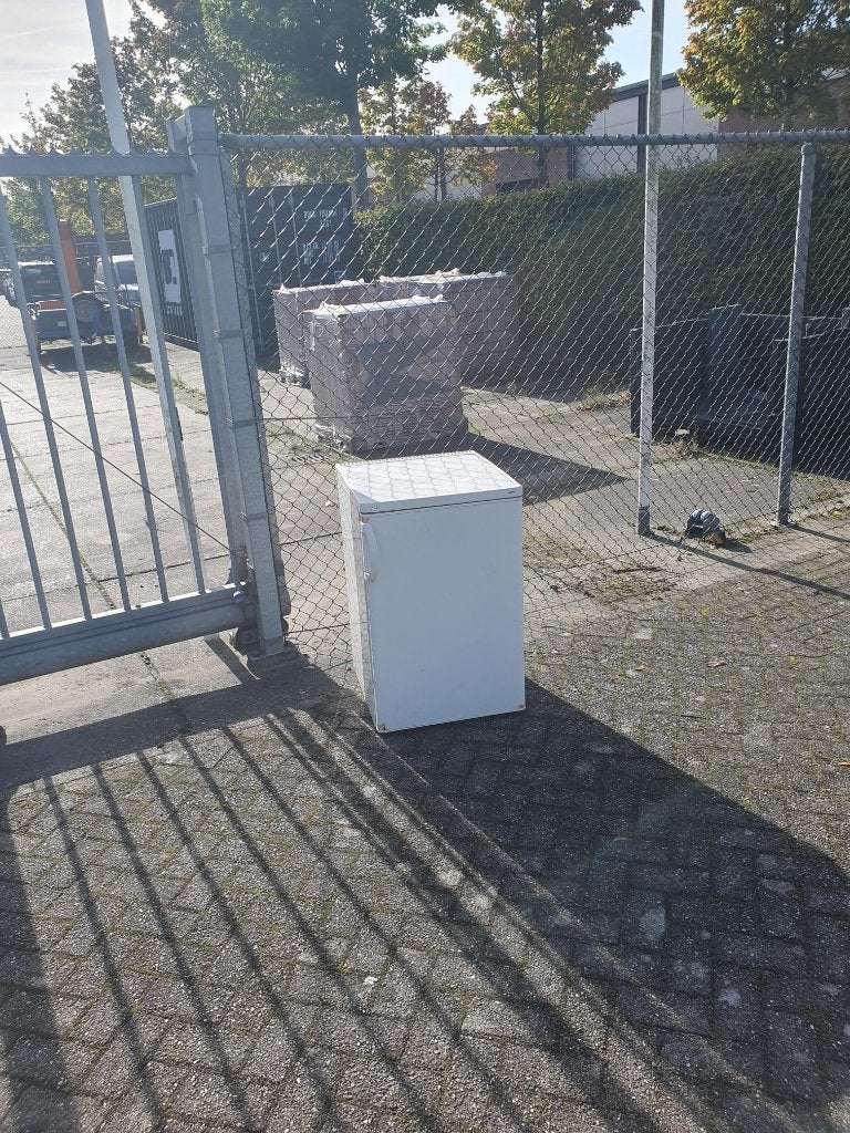 Koelkast (gratis op te halen in Abcoude), Witgoed en Apparatuur, Minder dan 75 liter, Niet werkend, Met vriesvak, Ophalen