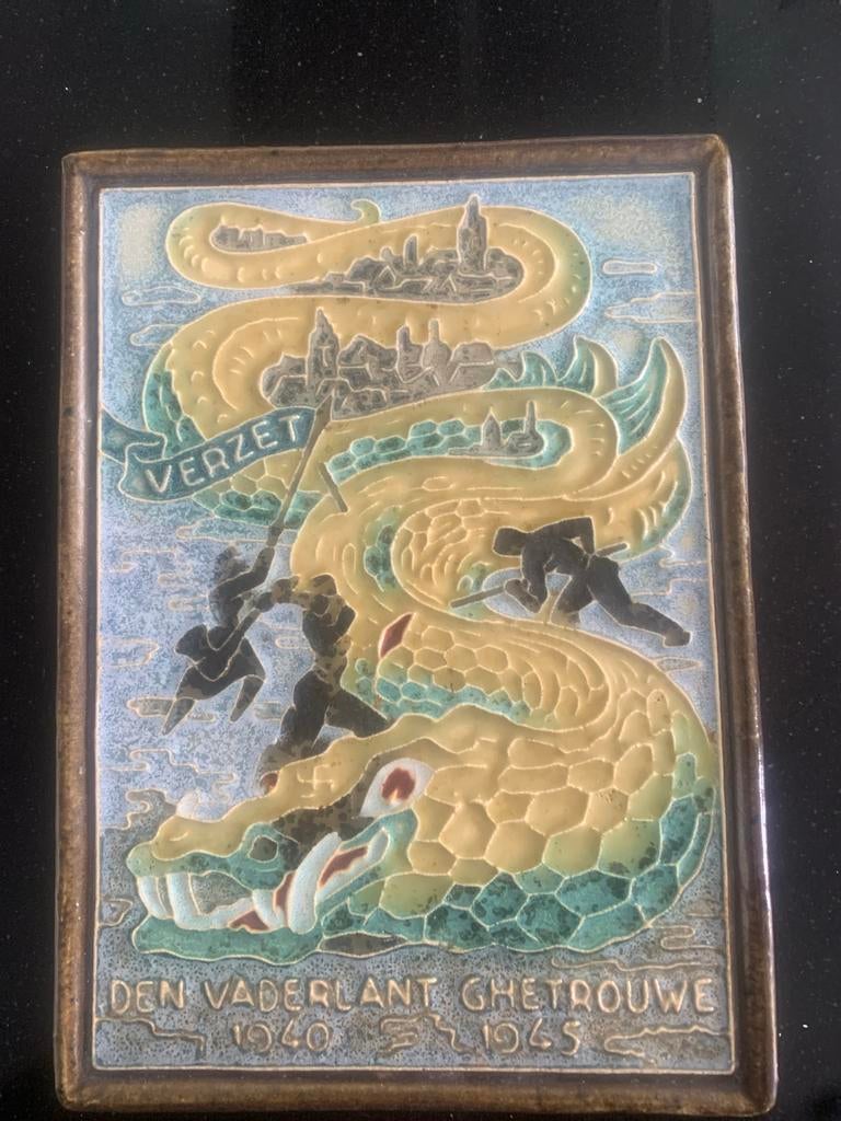Tegel 'Verzet Den Vaderland Getrouwe 1940-1945', Ophalen of Verzenden