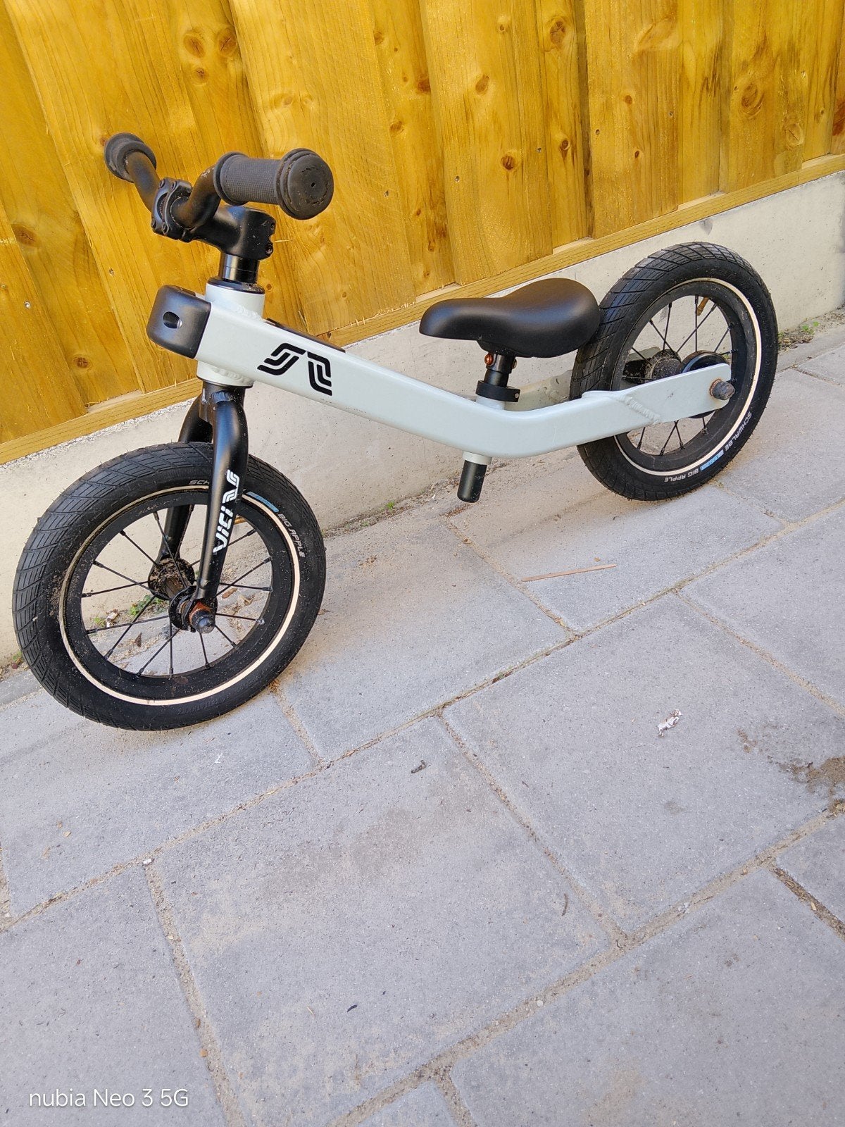 Vici 3-in-1 Meegroeifiets - Loopfiets & Trapfiets, Ophalen, Velgrem, Vici, Minder dan 16 inch